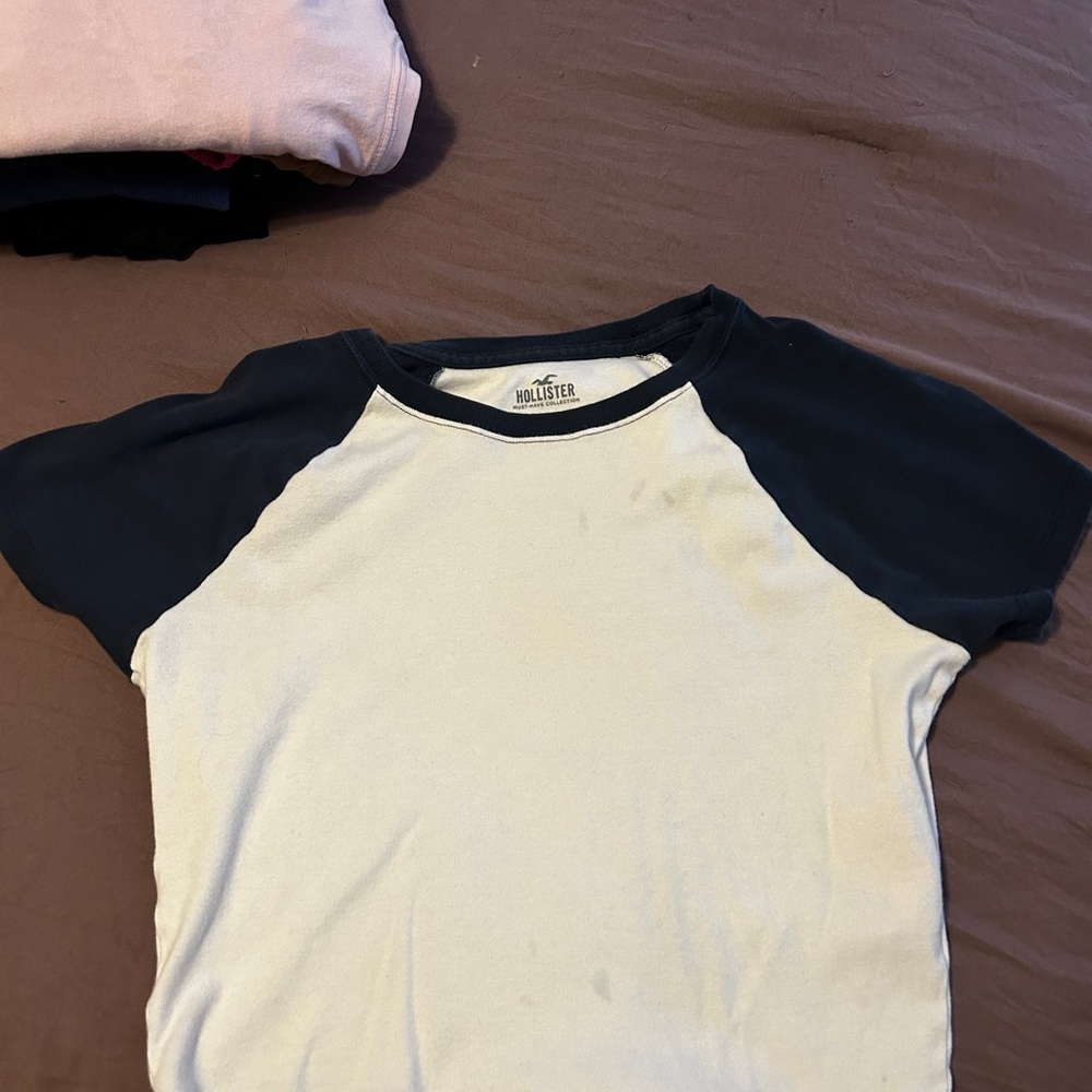 Hollister Kids' Two-Tone Raglan Tee